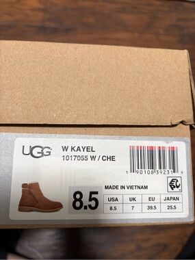 UGG Kayel Ankle Boots Women’s Size 8.5 Chestnut Brown Suede